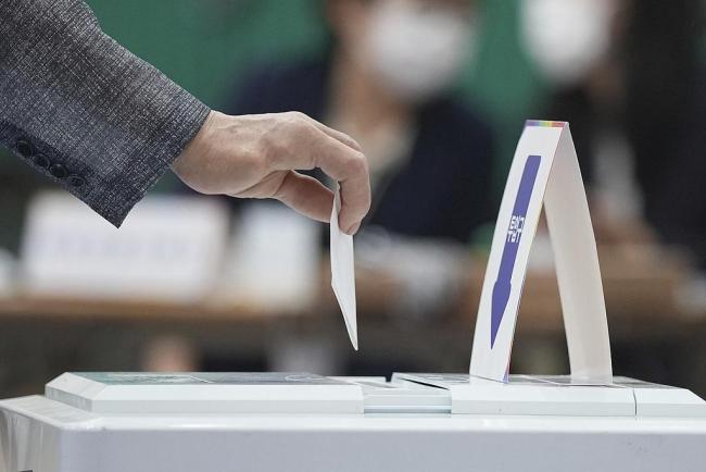 韓國大選投票率已超60% 選民熱情高漲