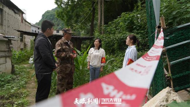 貴州黃平縣發(fā)生一起山體滑坡 成功避險(xiǎn)無傷亡