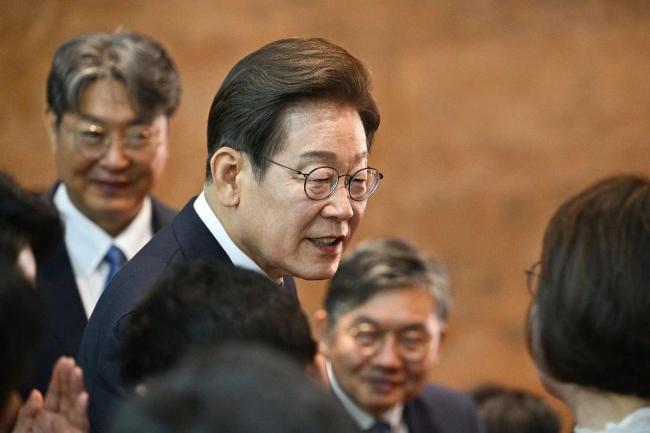 李在明一上任先了解韩军动向 掌握全军态势