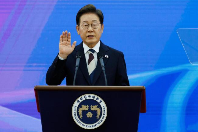 韓國總統(tǒng)歷史首次選警察為貼身保鏢 安保新舉措引發(fā)關(guān)注