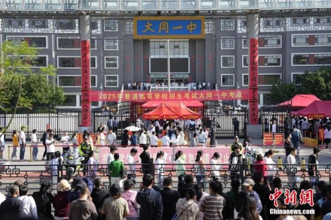 北大教授张颐武评析今年高考作文题 考察哲理与创新能力