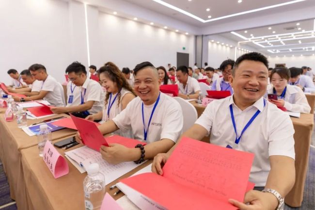 雷軍當(dāng)選沔商總會名譽會長 凝聚沔商力量