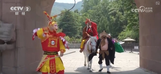 體育搭臺(tái)文旅唱戲流量變?cè)隽?蘇超燃動(dòng)消費(fèi)熱力