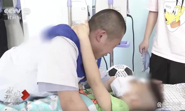 男子偷盜為兒治病服刑時兒死 父親節(jié)的遺憾與思念