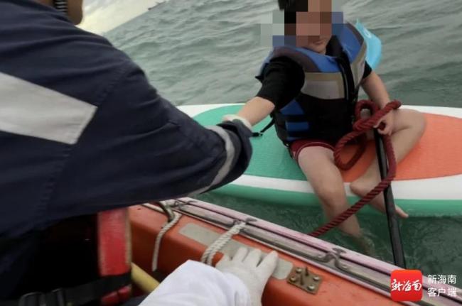 父子臺(tái)風(fēng)天海上漂流終獲救 42小時(shí)生死營(yíng)救