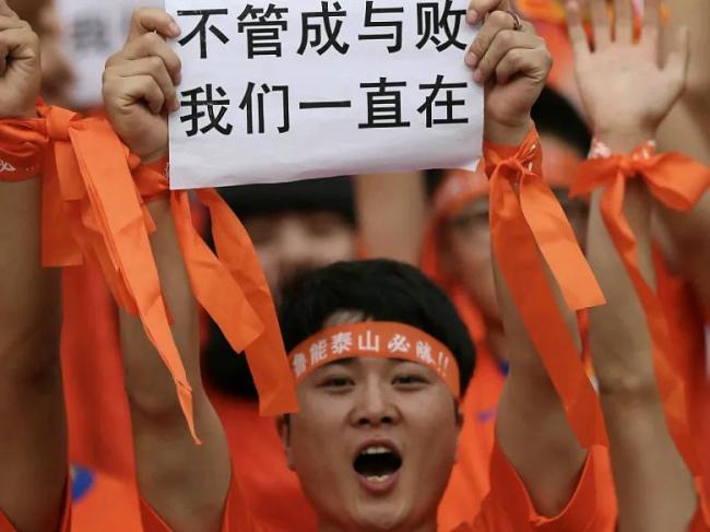 常州队输球却收获球迷不离场安慰！