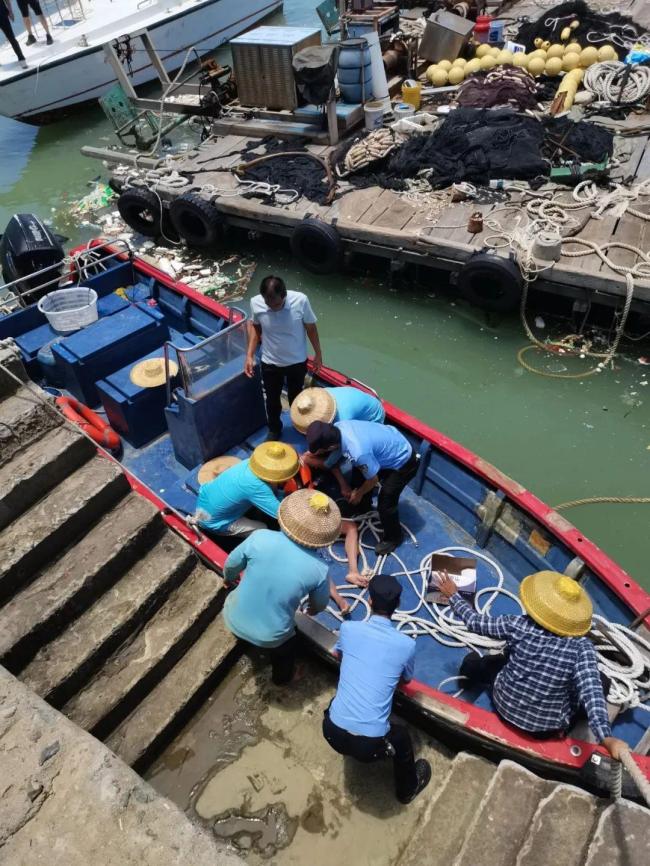 父子台风天海上漂流终获救 42小时生死营救