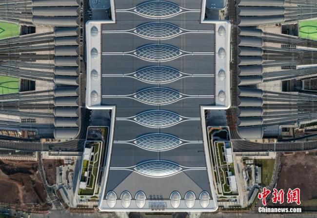 西部最大高鐵樞紐站即將開通 沖刺階段忙調試
