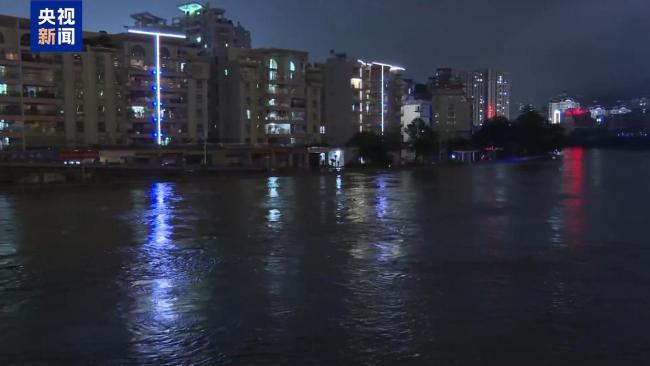 直击广东怀集绥江洪峰过境