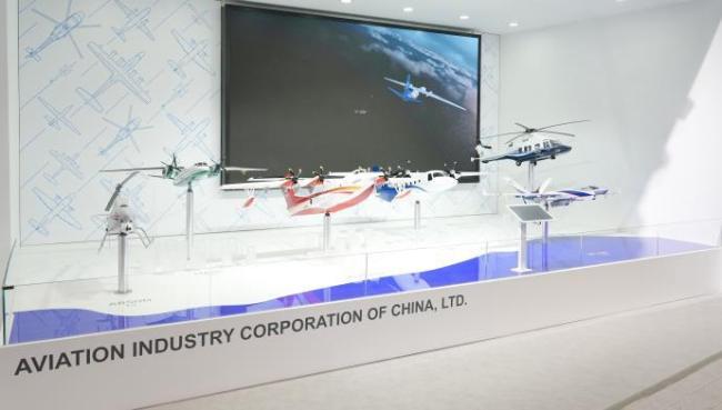 闪耀巴黎！歼-35A、歼-10CE携硬核天团亮相