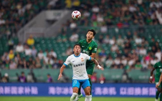北京国安vs青岛西海岸 国安登顶榜首