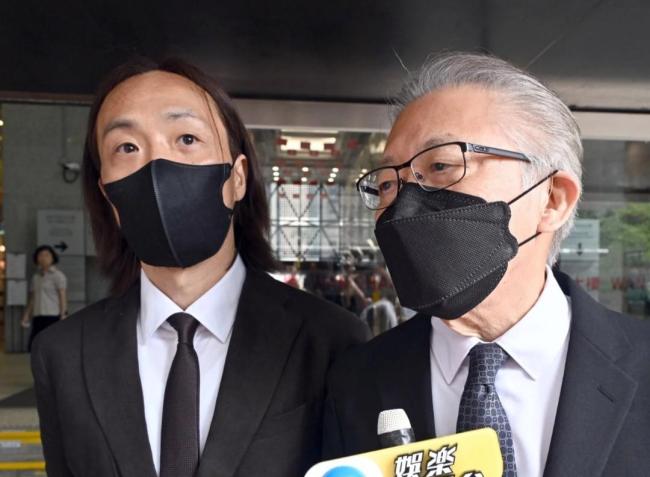 郑中基带父亲现身法院 澄清不实报道