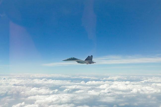 看对空、对地、对海多课目异型机协同训练