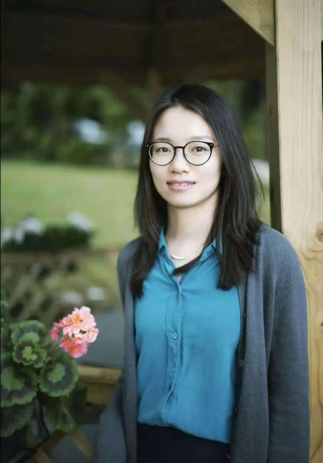 讓韋東奕認(rèn)真聽(tīng)講的女教授王虹有多牛 數(shù)學(xué)界的頂級(jí)魅力