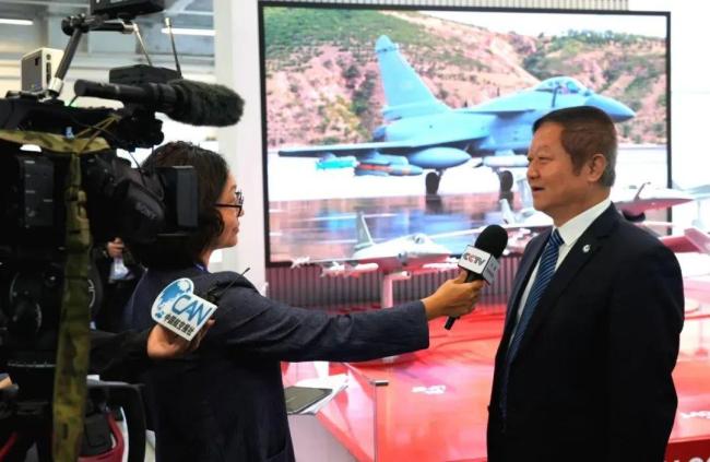 航空工業(yè)新聞發(fā)言人談殲10CE 軍貿(mào)明星再引關(guān)注