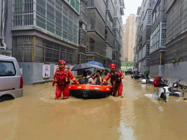 多地降雨破歷史極值 湖南如何應(yīng)對(duì) 消防緊急救援守護(hù)生命