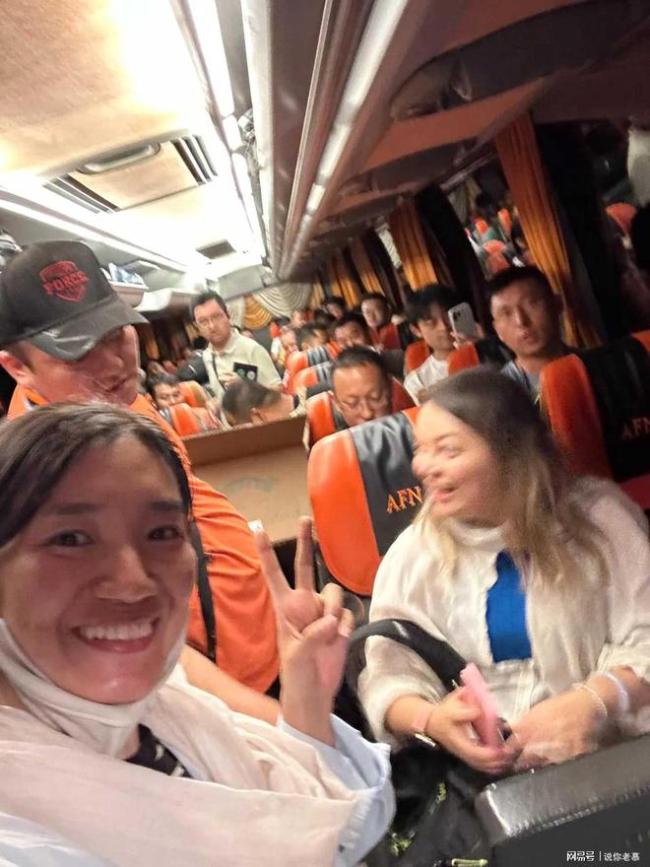 女子稱撤離伊朗時(shí)看到國旗身子軟了 祖國是最硬的底氣