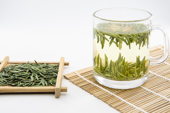 喝茶也能“净化”水？研究发现泡茶过程或能吸附重金属