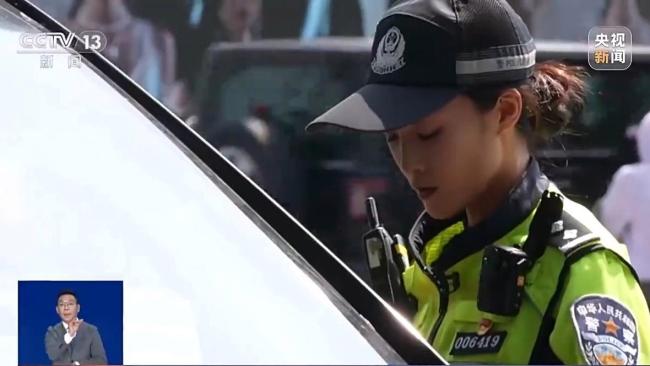 这支巾帼“交警铁骑队”，又酷又飒还专业！