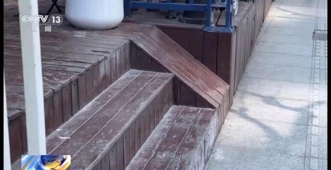 低头族餐厅前摔骨折索赔6万被驳回 自身疏忽成主因