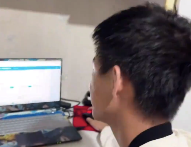 男生高考643分姐姐说更多的是心疼：只有家里人才知道他是怎么度过的