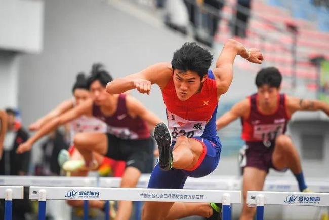 中國選手12秒96破紀(jì)錄奪冠 陳圓將刷新亞洲青年紀(jì)錄