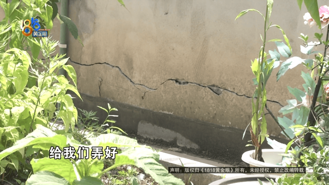 渣土車撞進(jìn)民房車主說拿不出錢：一聲巨響渣土車撞進(jìn)房子