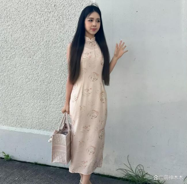 港媒锐评今年港姐选手！翻版朱茵和学霸律师抢镜