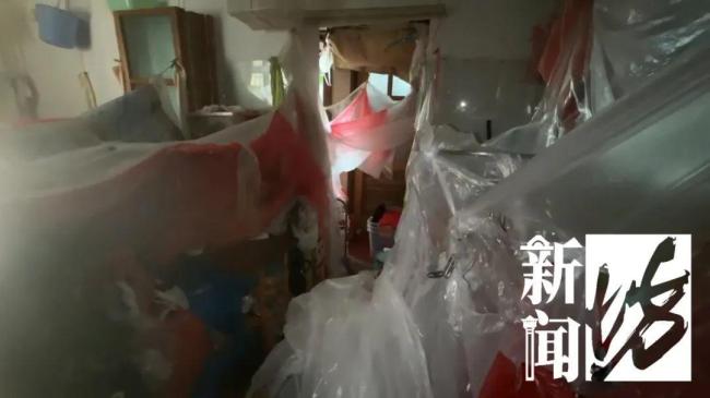 老人拒绝通马桶整栋楼闻屎臭 邻居不堪忍受选择卖房逃离