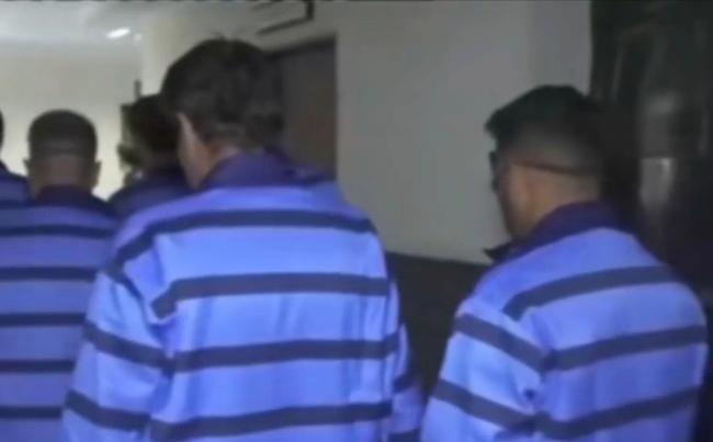 伊朗展示被捕摩薩德破壞小組武器,!