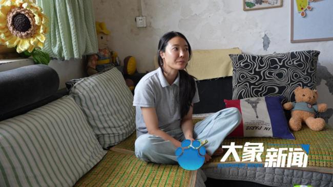 27岁女生乡村卖货走红 本人回应 卖菜西施的朴实与坚强