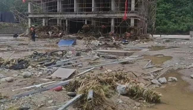河南西峡极端强降雨已致3死5失联 救援正在进行
