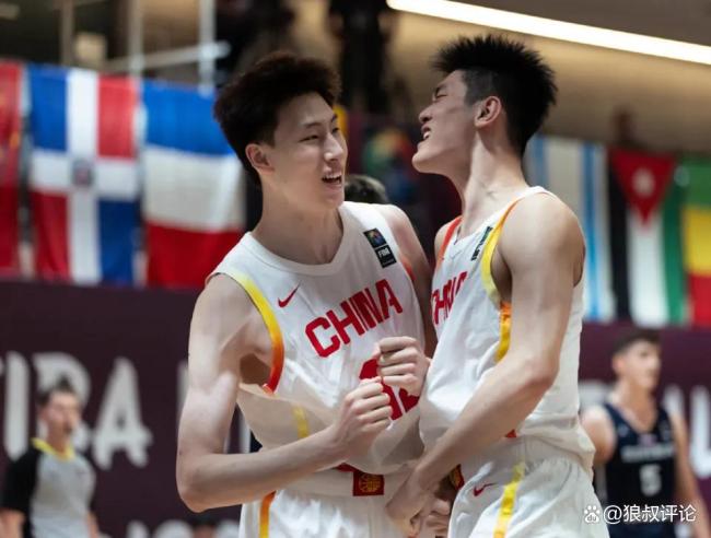 中国U19男篮3战全败净负49分引热议 曲绍斌“谜一样”用人难逃背锅：篮板短板凸显