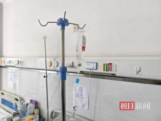 天水幼儿园血铅异常超50人邻省血检 家长带幼儿赴西安复查