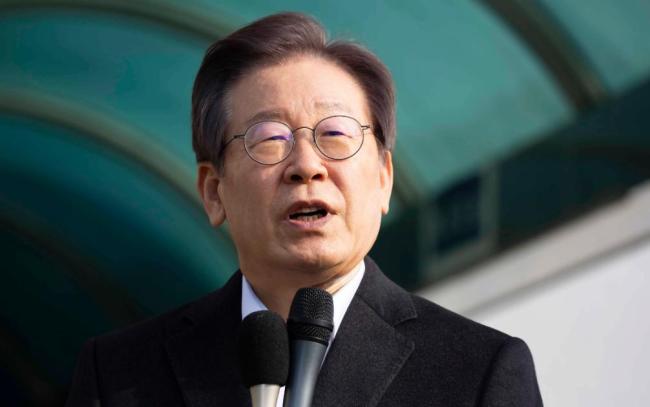 日本前首相为何呼吁中日联手 中日韩团结的时候到了