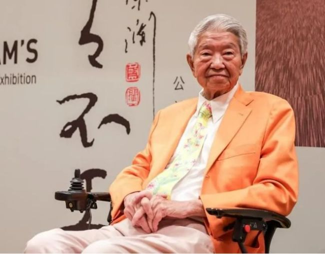 曝蔡瀾骨灰已運抵新加坡 家屬低調(diào)處理后續(xù)安排