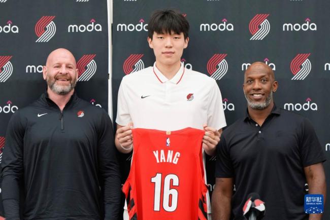 杨瀚森下月有望出战亚洲杯 展现天赋潜力