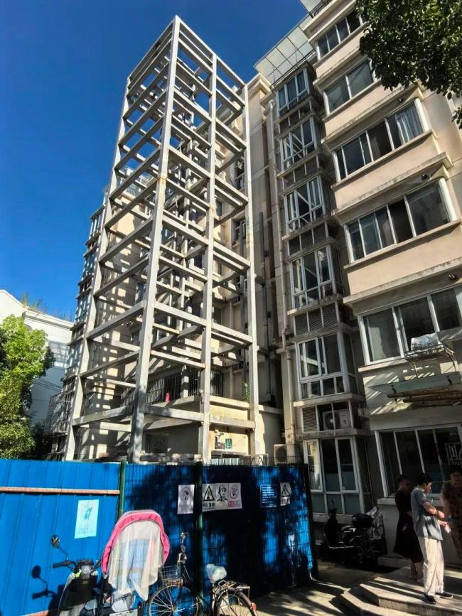上海一小區(qū)加裝電梯“爛尾” 五年工程停滯原因揭曉