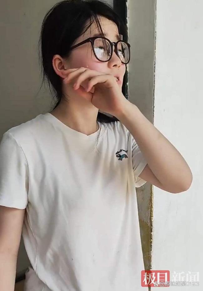 15歲女生暑假幫父親裝空調(diào)走紅 汗水澆灌的青春