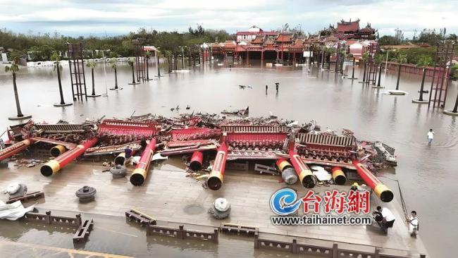 “丹娜絲”吹倒臺(tái)灣40多年歷史牌樓 臺(tái)風(fēng)致全臺(tái)災(zāi)情嚴(yán)重