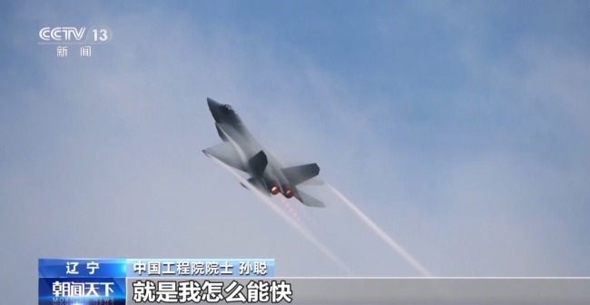 中國戰(zhàn)機未來或?qū)⒂蒙螦I,，未來的艦載機將會更智能