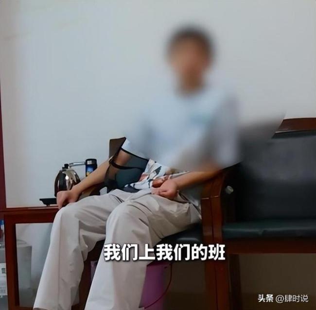 學生沉迷手機高考失常被掃地出門 父母失望拒供讀大學