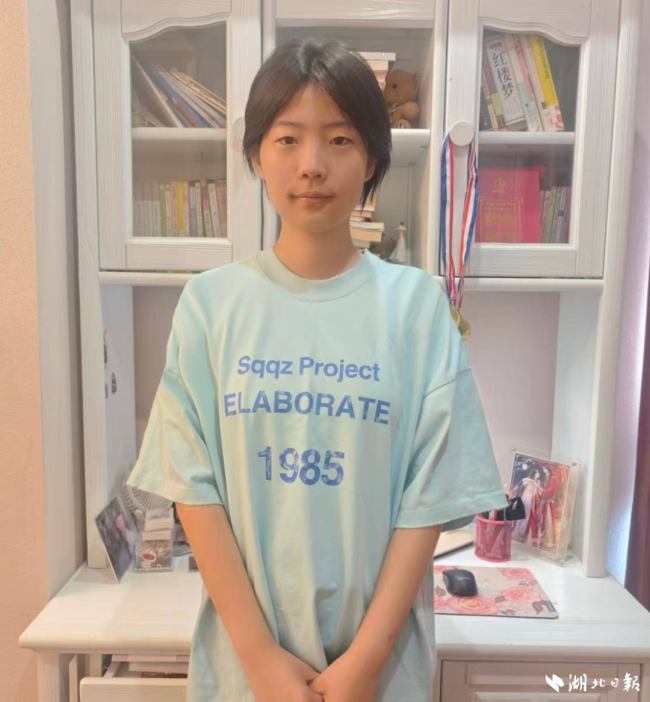 校方回应高考604分女生选择高职 追梦军旅获支持