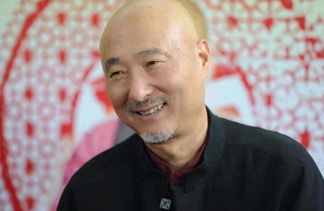 博主：71歲陳佩斯再破天花板