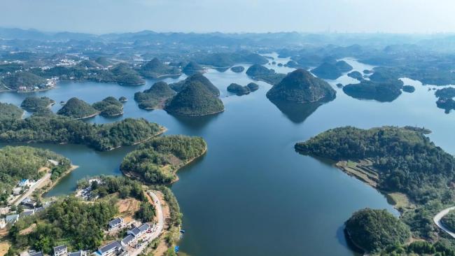 中國(guó)避暑之都貴陽(yáng)多地人氣旺