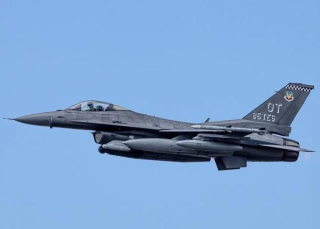 美军最先进F-15EX部署冲绳有何考量 应对解放军空中力量崛起