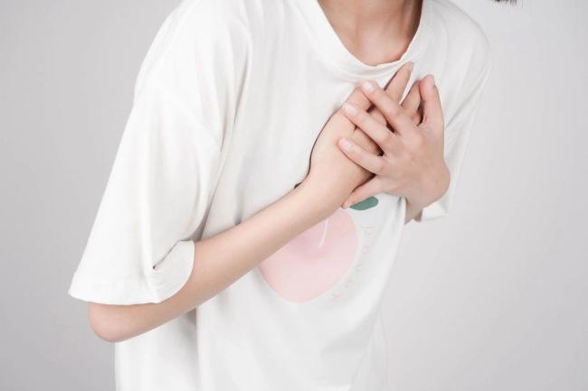 男子背痛硬扛3天，心肌大面積壞死,！