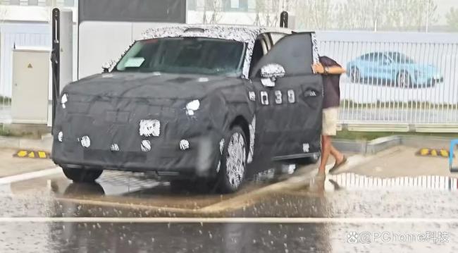 小米“昆侖N3”偽裝車諜照曝光 增程SUV競(jìng)爭(zhēng)加劇