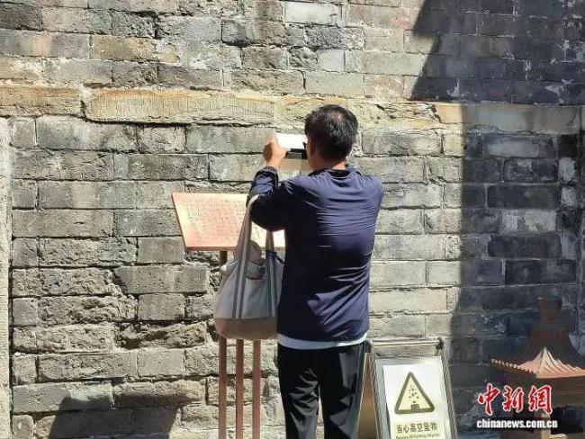 尼泊尔工艺家建造的白塔里，藏着148字的日军侵华物证 见证历史的手书再现