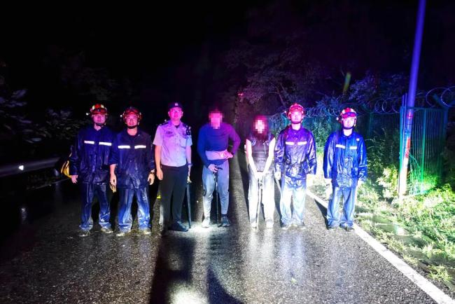 北京警方深夜成功營救2名被困游客